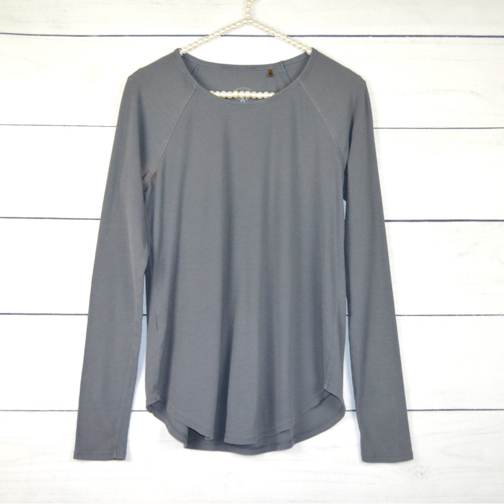TOMMY BAHAMA | Gray Long Sleeve Top Blouse Size Small/Petite